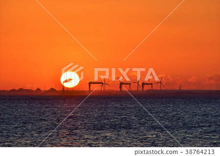 First sunrise First sunrise 38764213