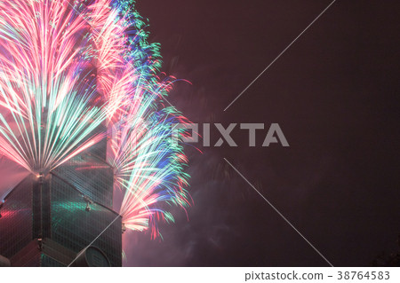101 fireworks 38764583