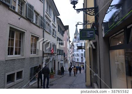 Alley behind Switzerland Zurich Alley behind Switzerland Zurich 38765582