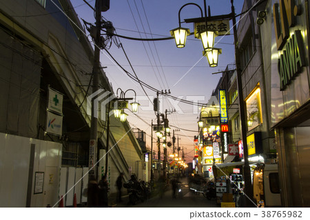 Ohanajaya駐地晚上視圖 38765982