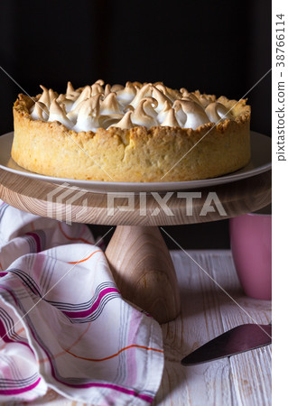 delicious lemon tarts 38766114