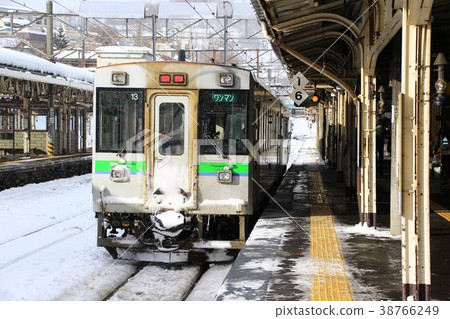 JR北海道 -  Kiha 150型列車 38766249