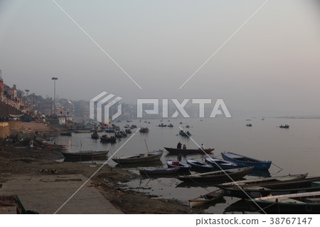 Ganges River (Ganges) Ganges River (Ganges) 38767147