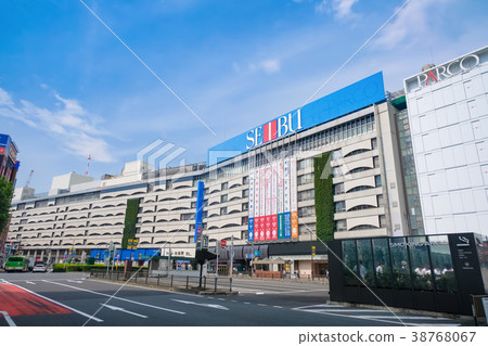 池袋站東口 38768067