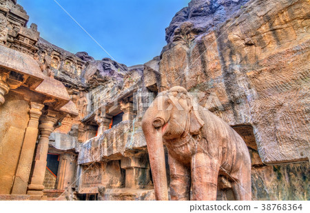 Chotta Kailasha, Ellora cave no 30. UNESCO world 38768364
