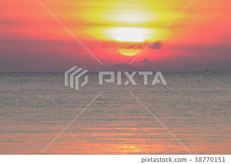 Beautiful sea of summer background and sunset  38770151