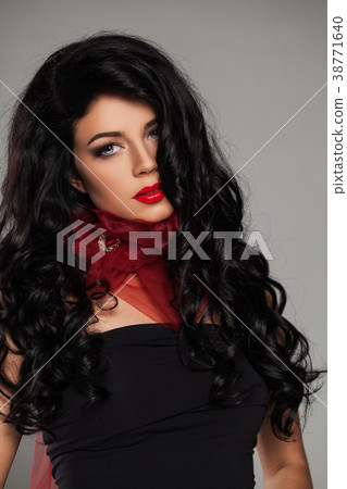 Perfect Fashion Model with Makeup Perfect Fashion Model with Makeup 38771640