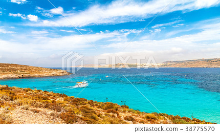 Coast of the Comino island. Coast of the Comino island. 38775570