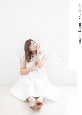 Beauty image 38781742