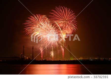 Hachinohe Port Fireworks Festival 38782391