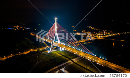 台灣高雄高屏溪斜張橋與佛陀紀念館Asia Taiwan Kaohsiung Bridge 台灣高雄高屏溪斜張橋與佛陀紀念館Asia Taiwan Kaohsiung Bridge 38784170