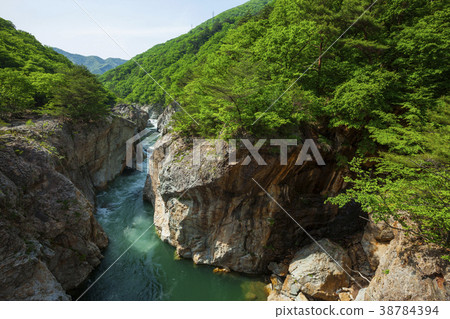 160 519 Dragon King Gorge 05 38784394