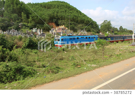 Vietnam Unification Railway Limited Express Train Vietnam Hue 38785272