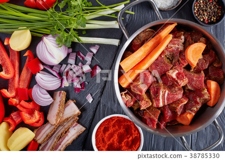 ingredients for hungarian goulash, top view 38785330
