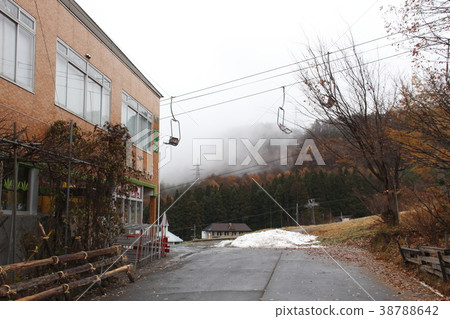 At Kitashinshu Kijimadaira Ski Resort (before the opening) 38788642
