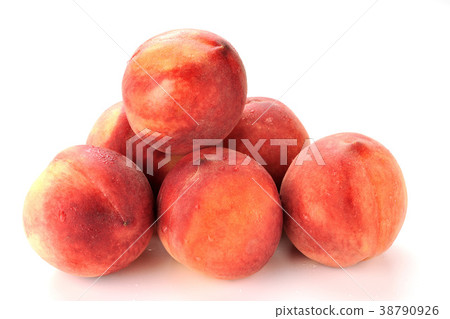 Studio shot, food photography, peach, fruit, fruit, granules, fresh, creative Studio shot, food photography, peach, fruit, fruit, granules, fresh, creative 38790926