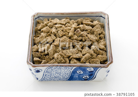 Black sugar in Hateruma Island, Okinawa Black sugar in Hateruma Island, Okinawa 38791105