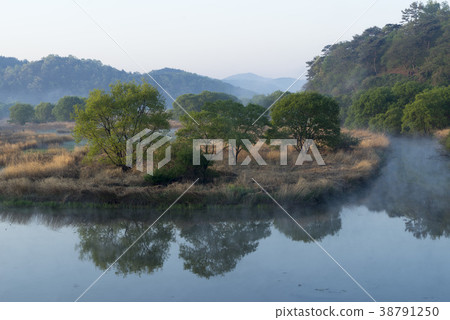 Upo, Changnyeong-gun, Gyeongnam Upo, Changnyeong-gun, Gyeongnam 38791250