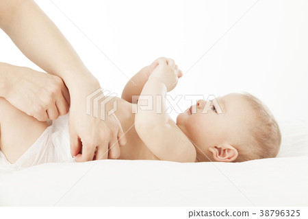 手,家庭,嬰兒,嬰兒,寶寶 手,家庭,嬰兒,嬰兒,寶寶 38796325
