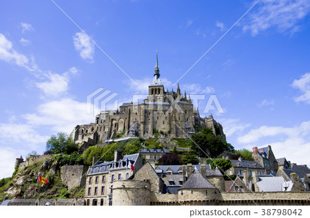 Blue sky of Mont Saint Michel 1 Blue sky of Mont Saint Michel 1 38798042