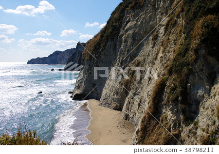 Fisherman coast (Isui city, Chiba prefecture) 38798211