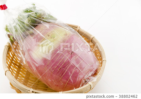 Red Crimson Radish Red Crimson Radish 38802462