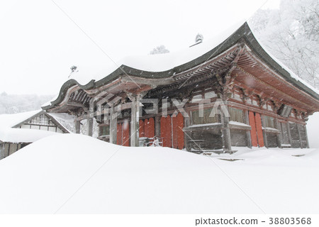 Oyama Temple Main Hall (Tottori Prefecture) Oyama Temple Main Hall (Tottori Prefecture) 38803568