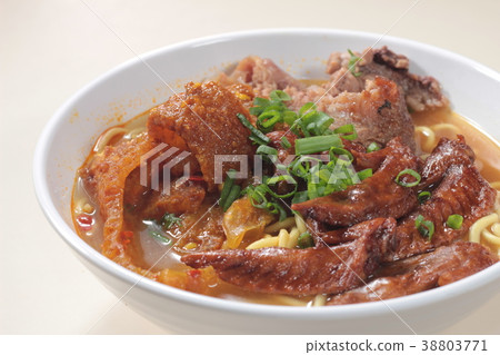noodles with meat in soup 38803771