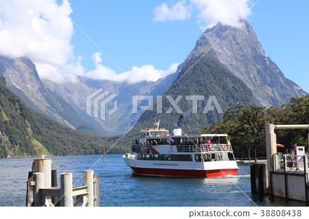 New Zealand Land Milford Sound New Zealand Land Milford Sound 38808438