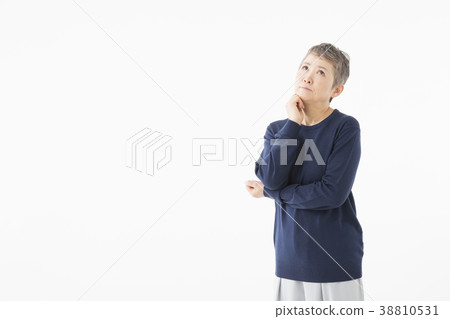 痛苦的高級女人 痛苦的高級女人 38810531