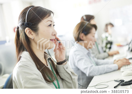 呼叫中心的形象 呼叫中心的形象 38810573