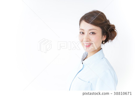 Smiling nurse Smiling nurse 38810671