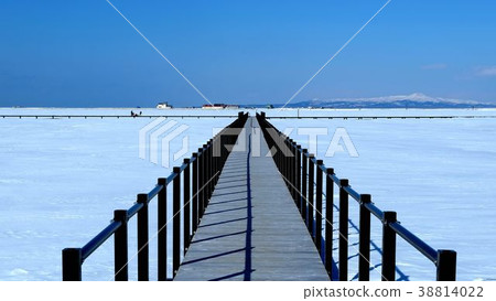 Notsuke Peninsula Kokugo Island seen from Todwara 16: 9 38814022