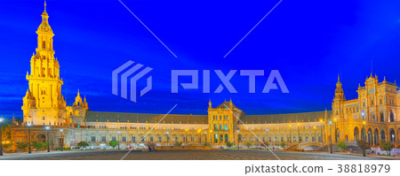 Spain Square (Plaza de Espana) 38818979