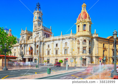 Modernism Plaza of the City Hall of Valencia 38818999