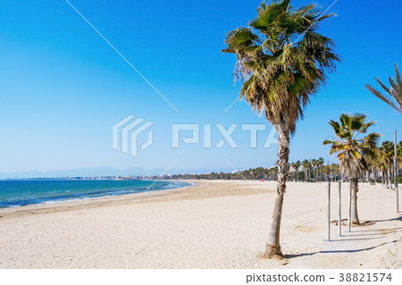 Llevant Beach in Salou, Spain, on a winter day Llevant Beach in Salou, Spain, on a winter day 38821574