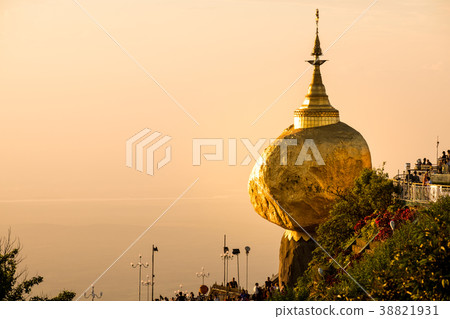 Golden rock pagoda Golden rock pagoda 38821931
