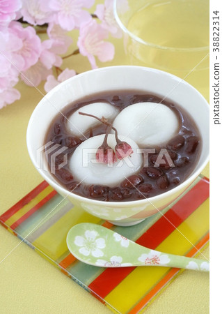 Sakura Shiratama Zenzai 38822314