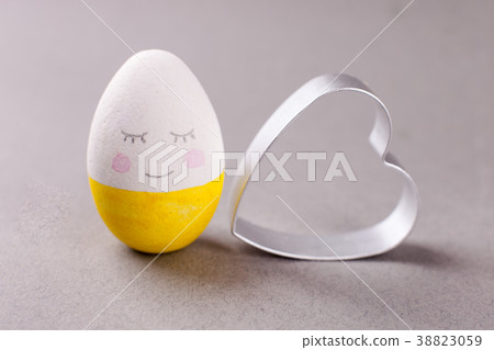 funny egg, cookie shape heart 38823059