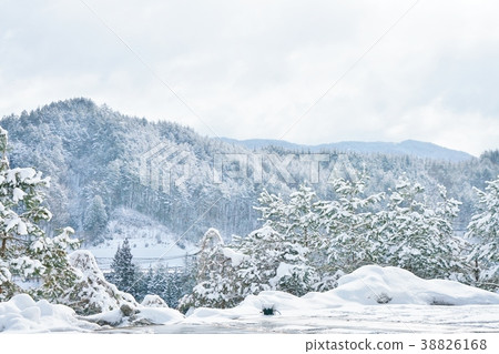 岐阜縣高山市越後鎮的冬天風景 岐阜縣高山市越後鎮的冬天風景 38826168