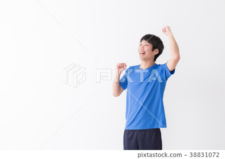 年輕人體育鍛煉 38831072