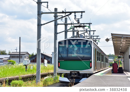 栃木EV-E301蓄電池車停在JR鹿山站 38832438