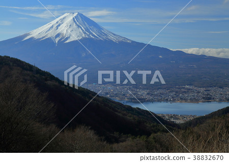 Mt. Fuji from Misaka Pass Mt. Fuji from Misaka Pass 38832670
