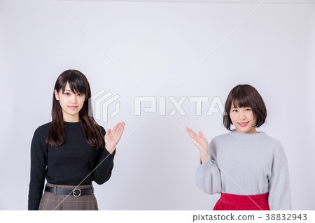 女大學生2指向 38832943