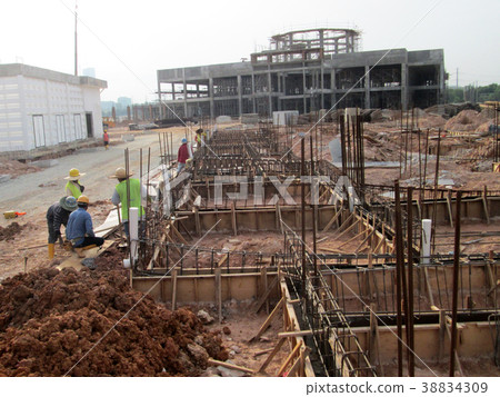 Construction workers fabricated timber formwork 38834309