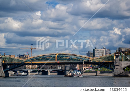 Pushkin Bridge. Gorky Park. Moscow. Russia 38834623