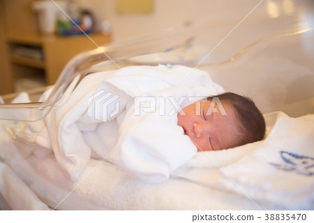 Newborn Newborn 38835470
