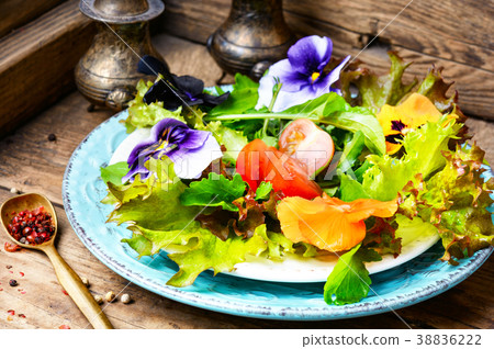 Detox flowers salad Detox flowers salad 38836222