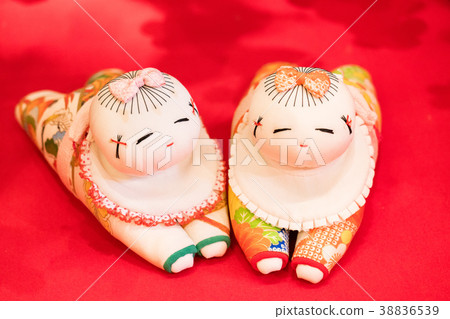 [Izu Inatori] Hina's hanging decorations and figurines 38836539