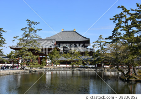 Great Buddha Hall from Todaiji Temple Kagami Great Buddha Hall from Todaiji Temple Kagami 38836852
